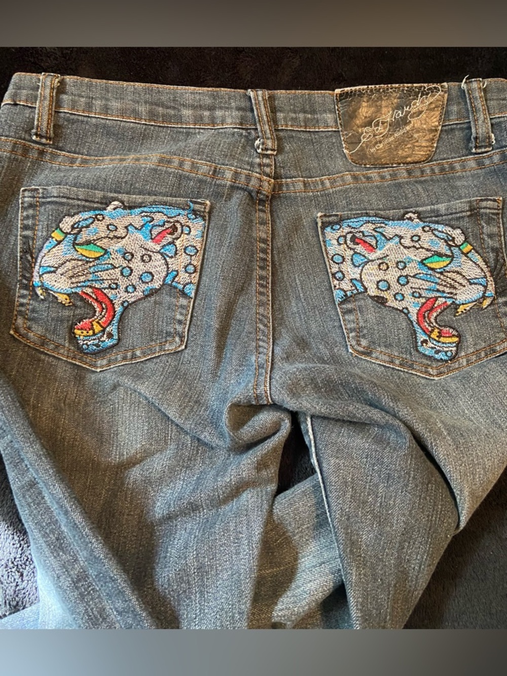 Ed Hardy Blue Jeans with Embroidered Leopard Back Pockets Size 29